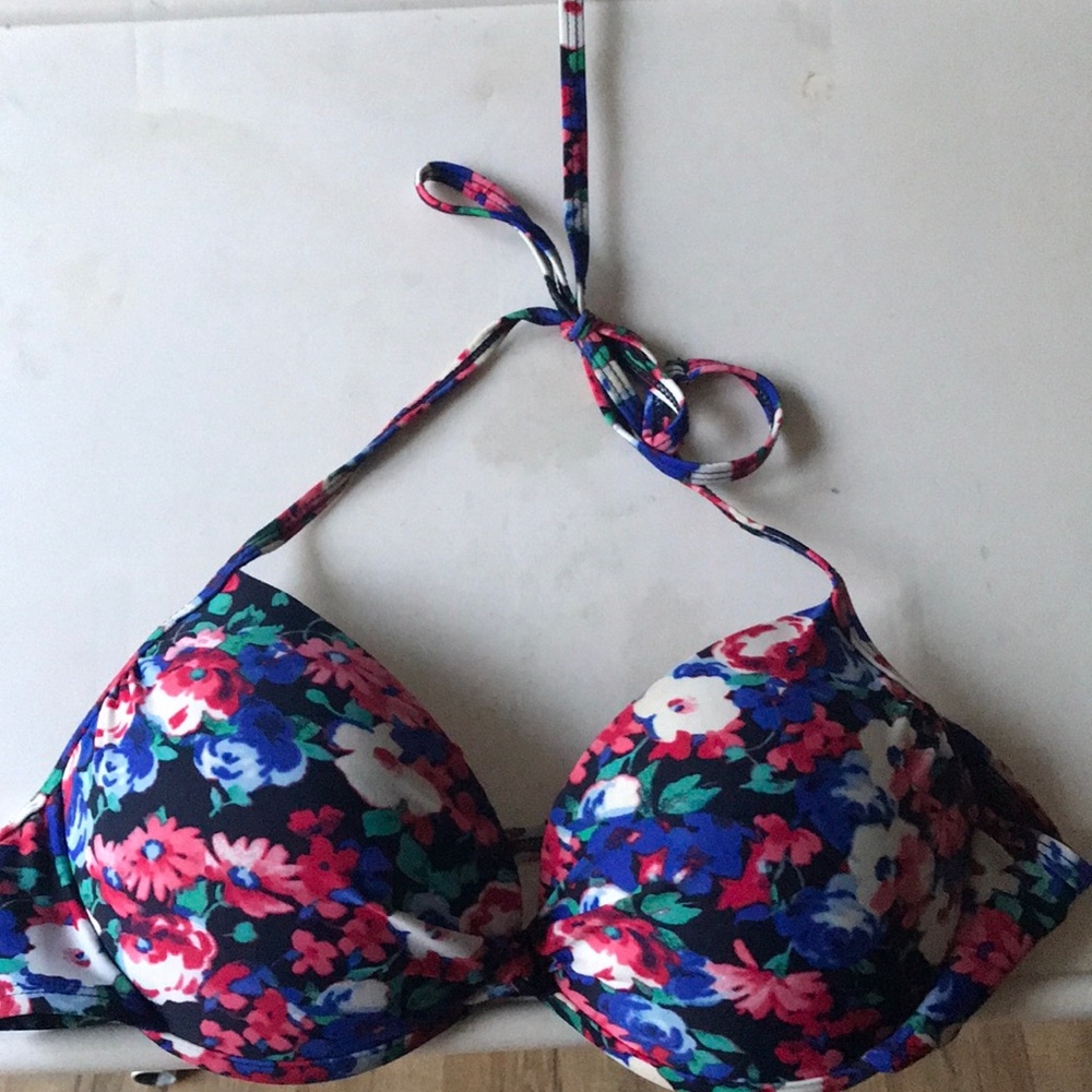 Bikini top